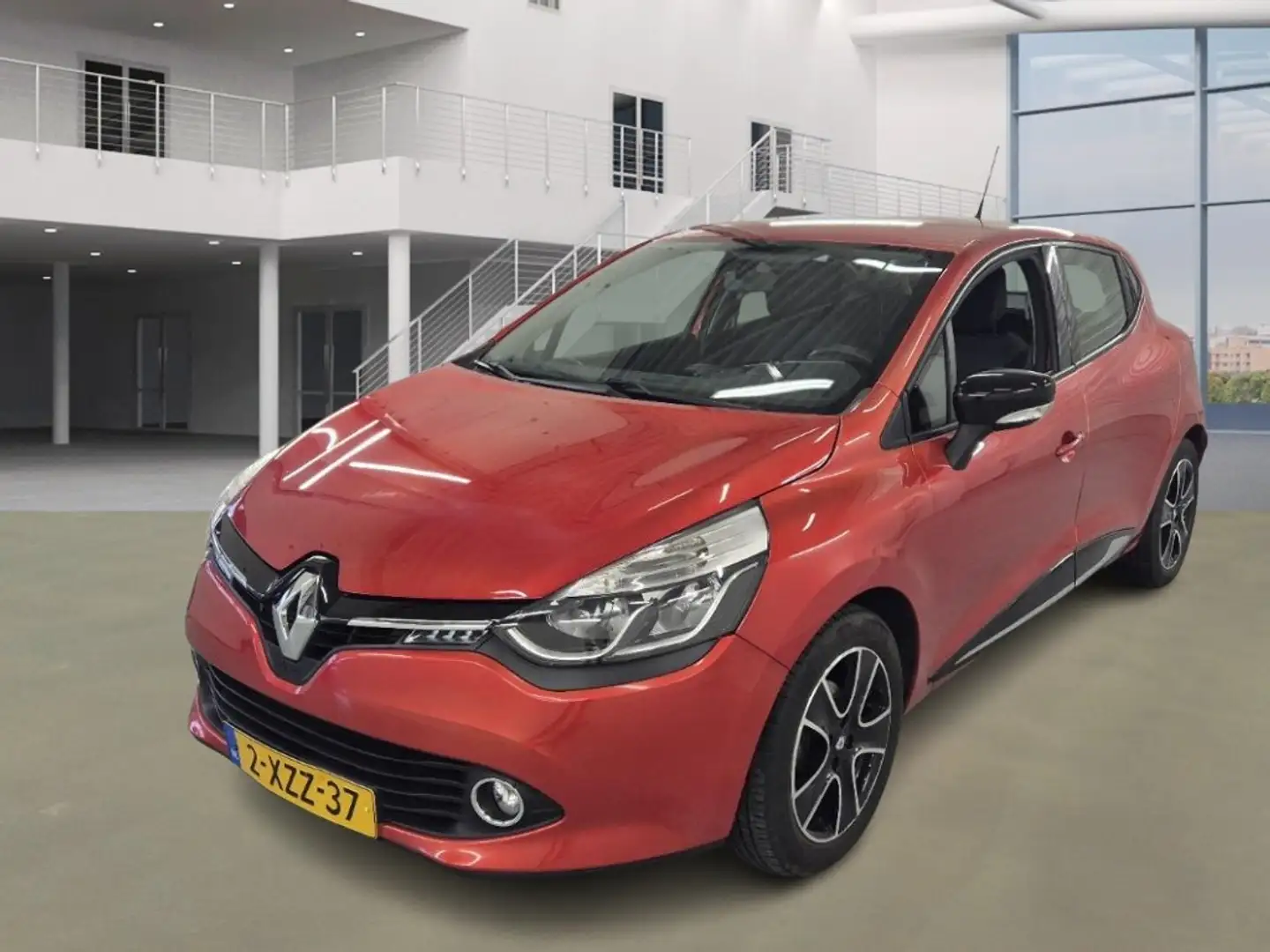 Renault Clio VERWACHT! 0.9 TCe EXPRESSION + AIRCO/CRUISE/LMV/NA Rouge - 2