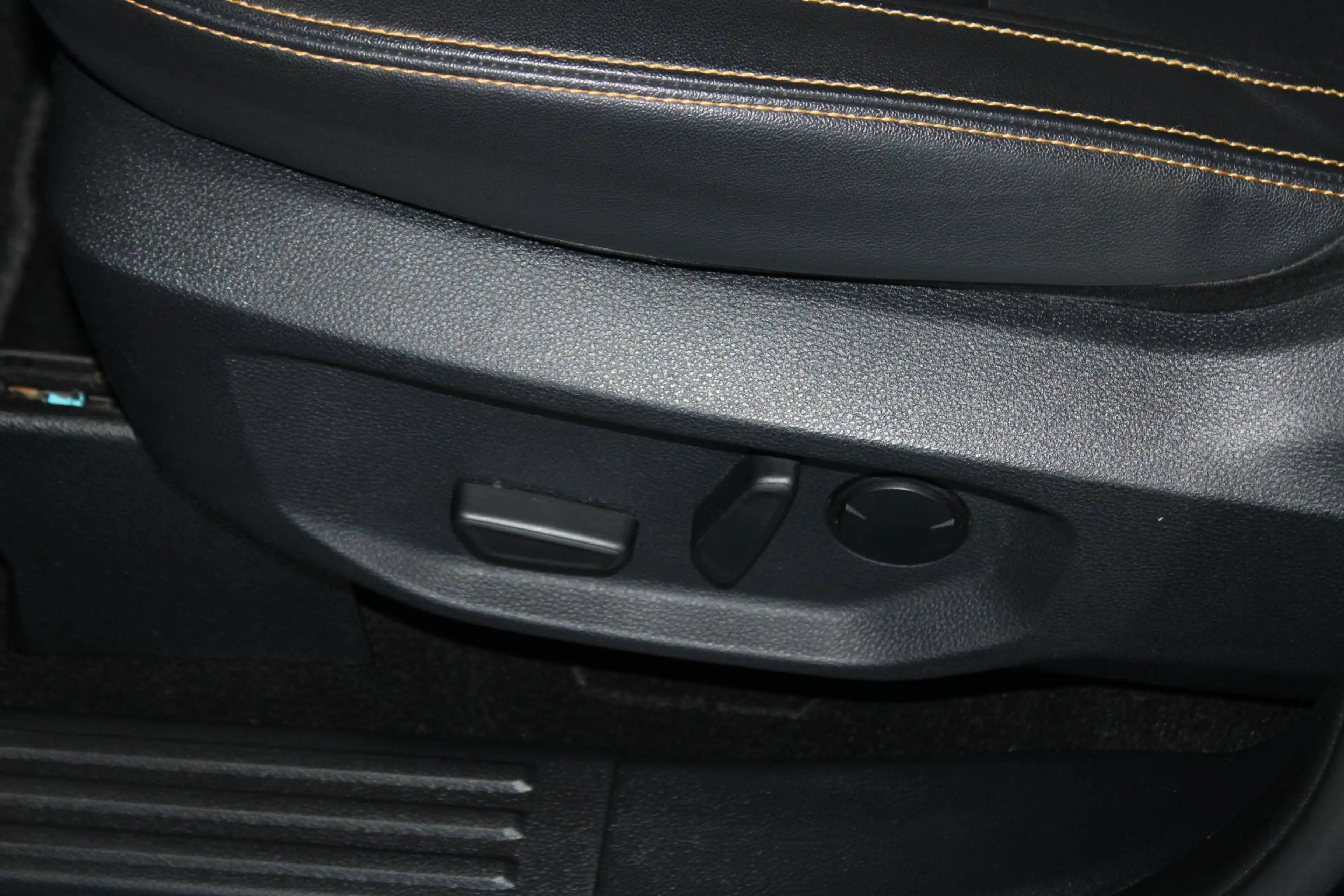 Ford Ranger Ranger Wildtrak Automatik AHK Leder ACC STDHZ B&O CAM — photo 14