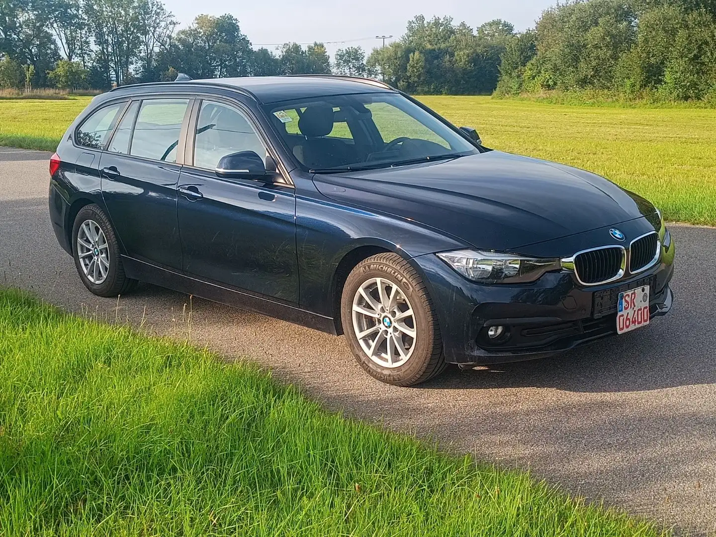 BMW 318 F31  318d  AUTOMATIK   EURO6 Blau - 2