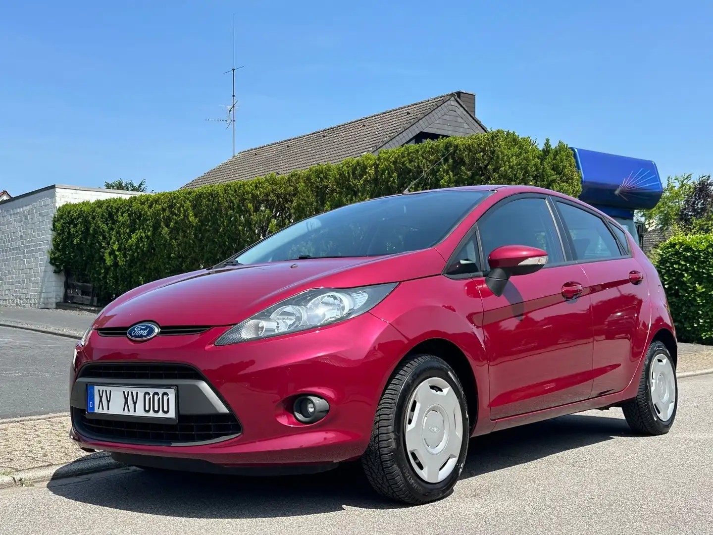Ford Fiesta Trend 1.4, 136tkm, neu TÜV 6/25 Mauve - 1