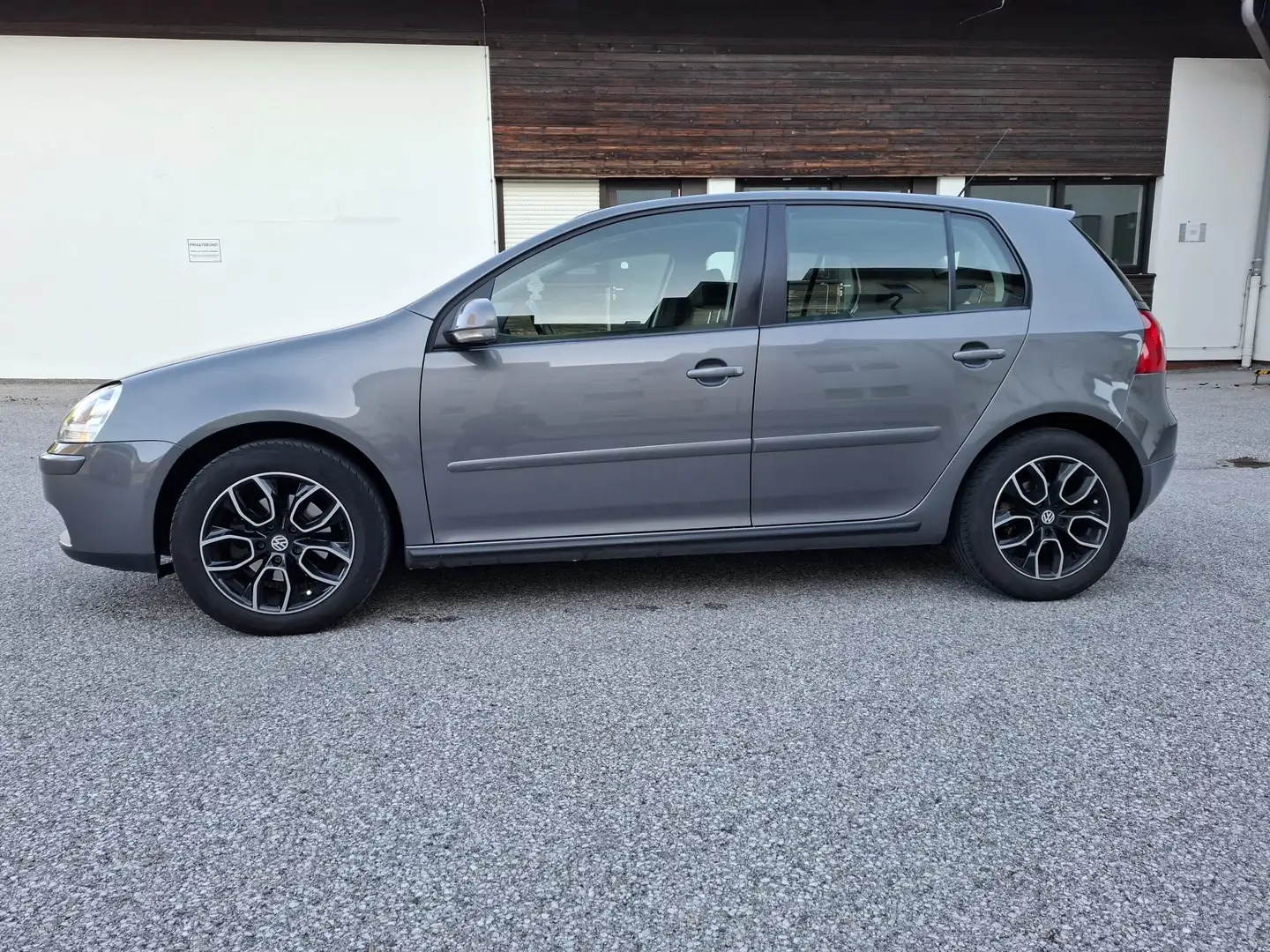 Volkswagen Golf Trendline 1,4 - 2