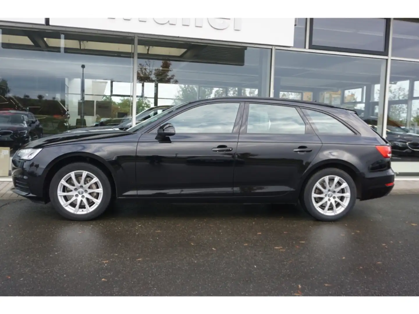 Audi A4 Avant quattro basis 40 2.0 TDI+EL.HECKKLAPPE+KLIMA Noir - 2