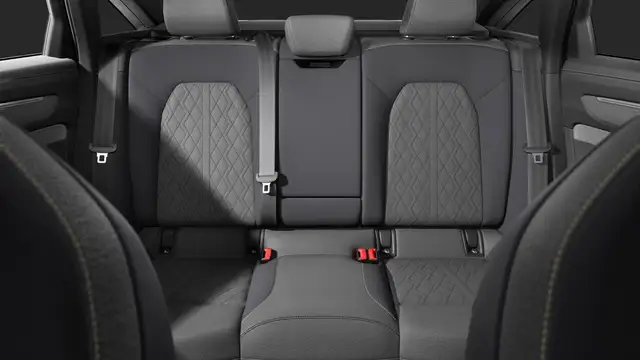 Audi A6 view 9