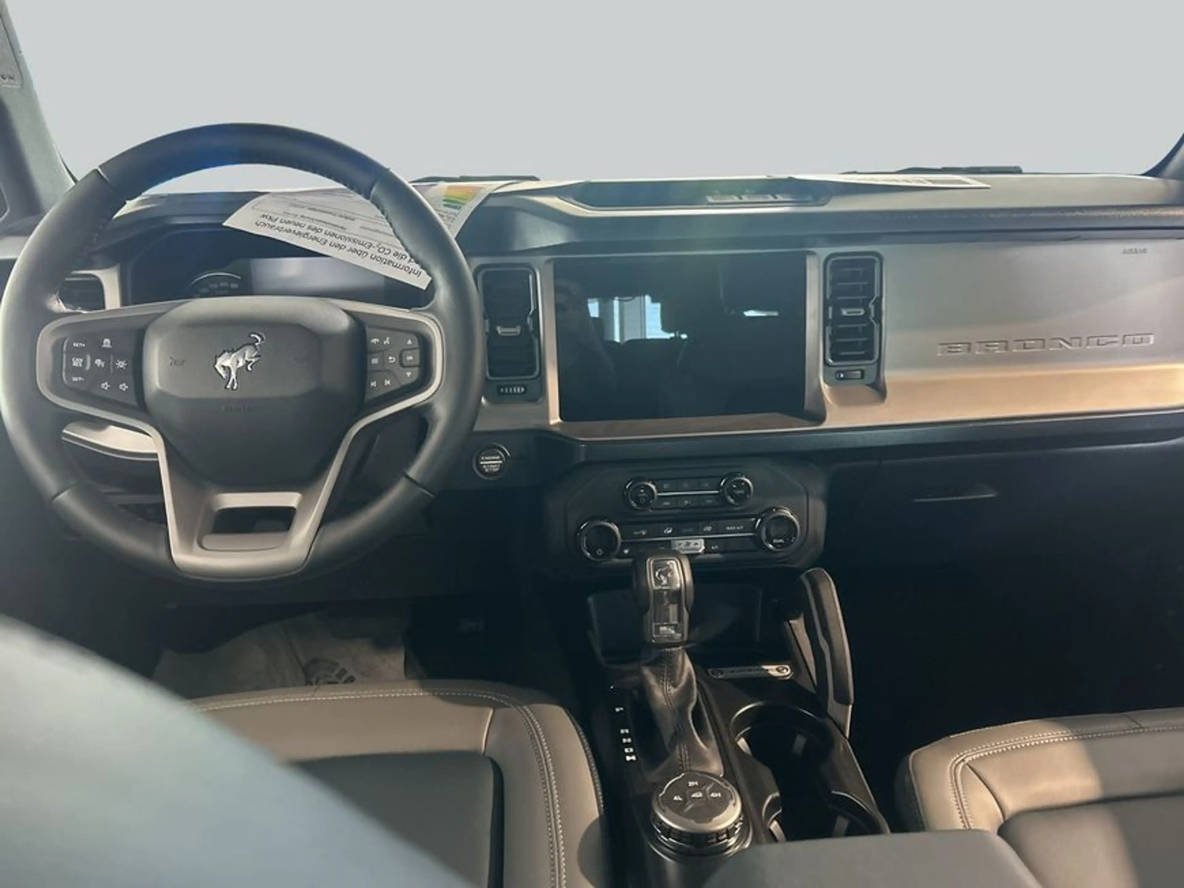 Ford Bronco 2.7 EcoBoost V6 Outer Banks — photo 13