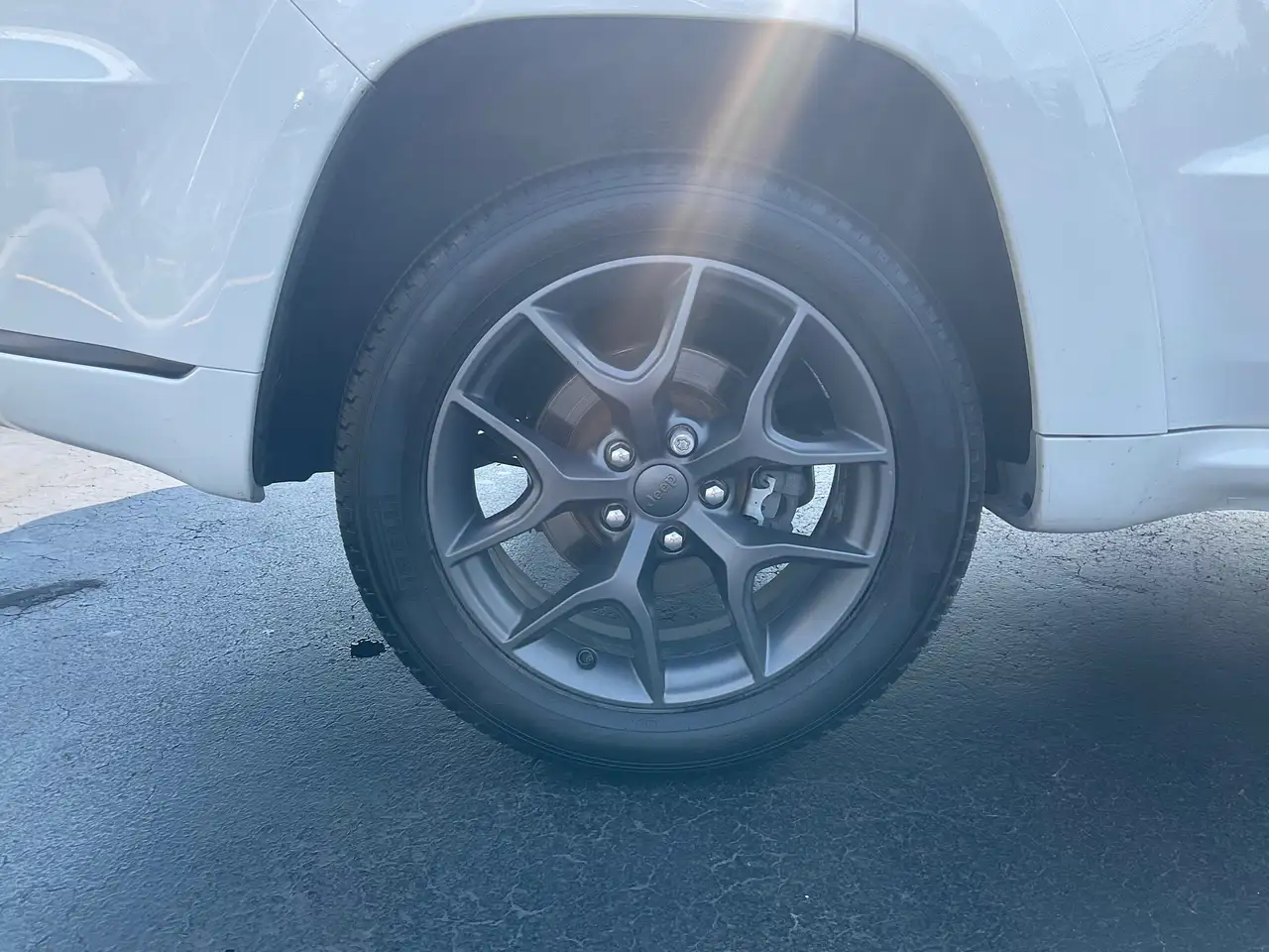 Jeep Grand Cherokee снимка Jeep Grand Cherokee