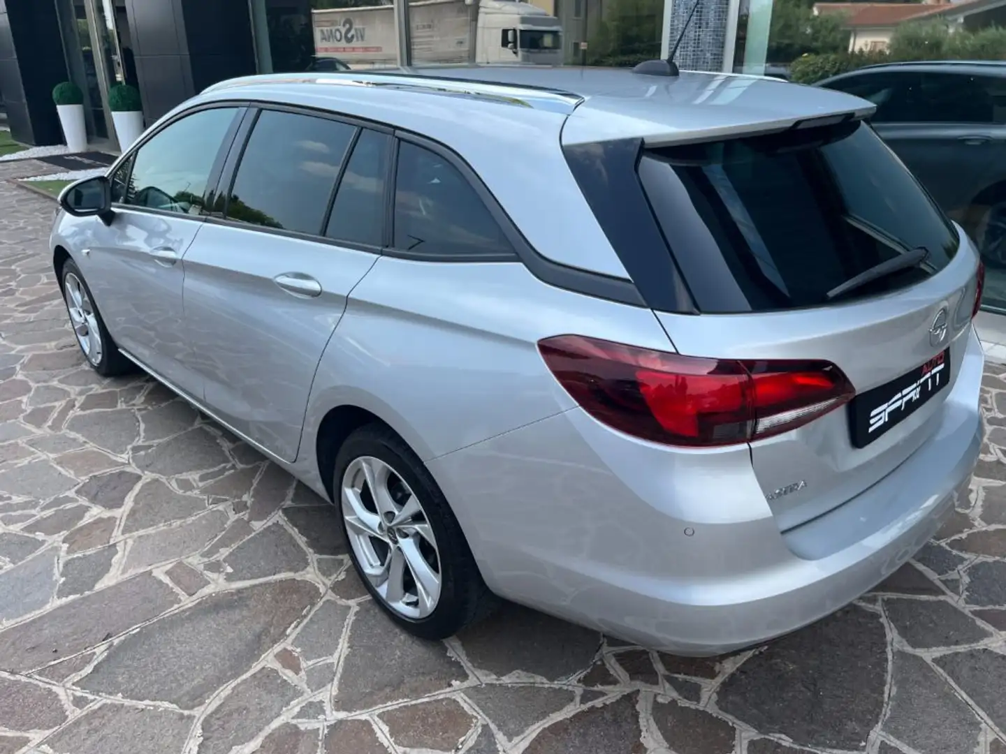 Opel Astra Sports Tour 1.5 CDTI 122cv AT9 Business Elegance Plateado - 2