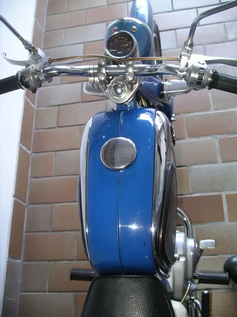 Honda CB 100 Blauw - 1