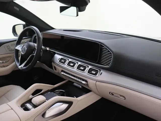 Mercedes-Benz Gle view 3