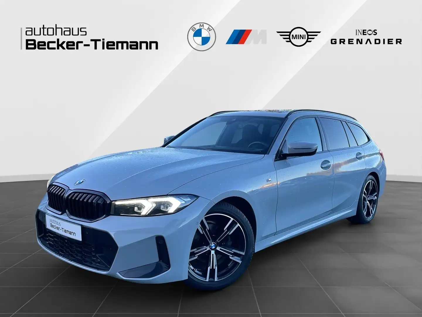 BMW 318 i Touring AUT.*M SPORT*LC.PROF.*PANO*KAMERA*HIFI*1 Grau - 1