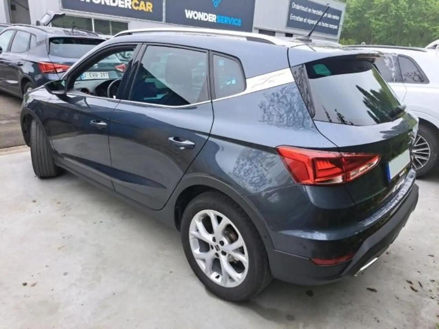 SEAT Arona 1.0 TSI DSG FR NAVI/LED/KAMERA Grau - 2