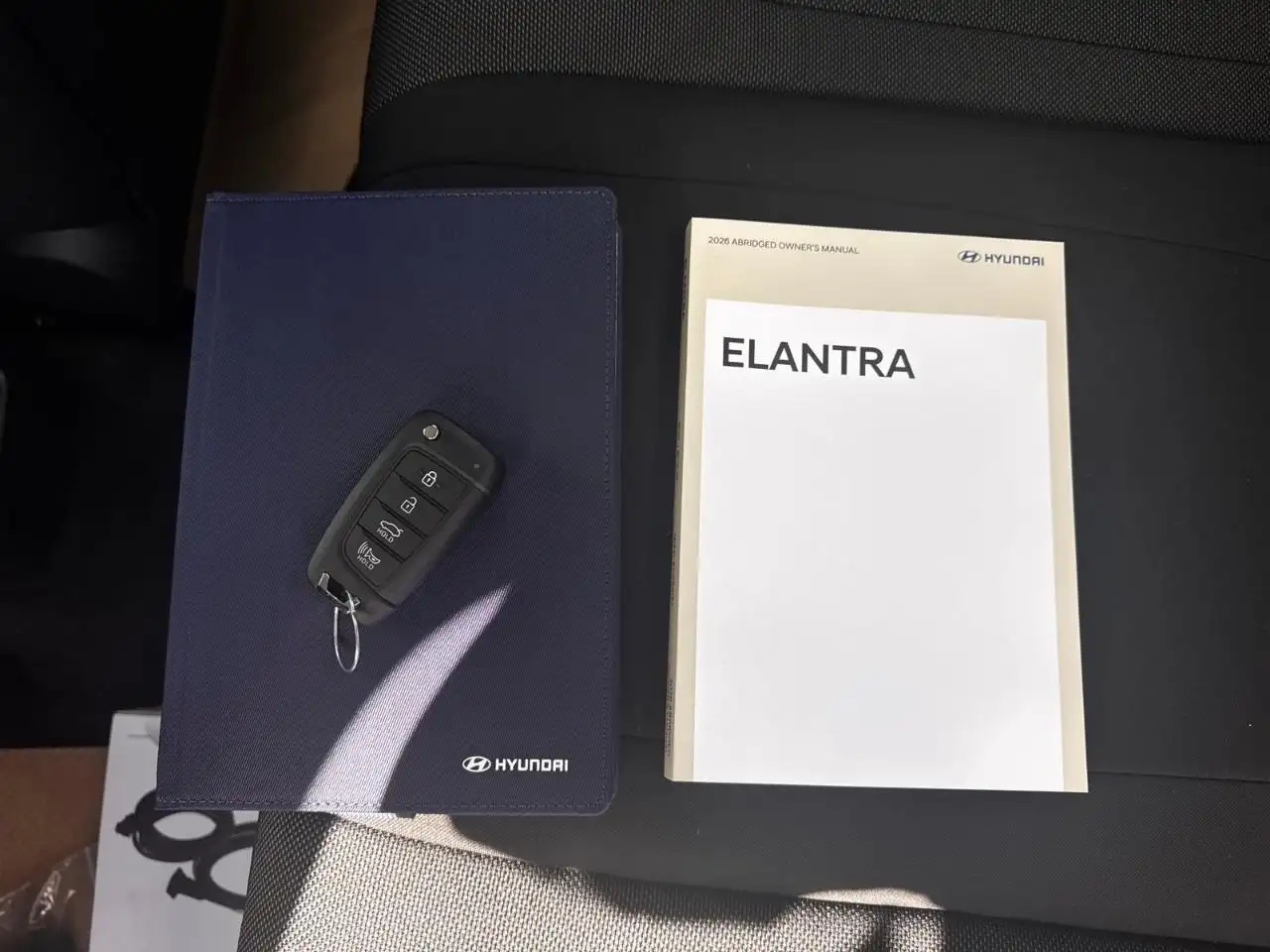 Hyundai ELANTRA снимка Hyundai ELANTRA