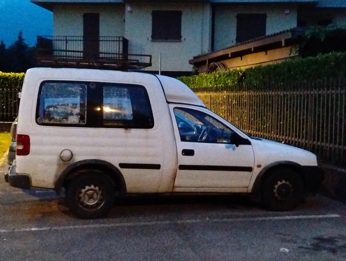 Opel Combo 1.7 tdi Wit - 1