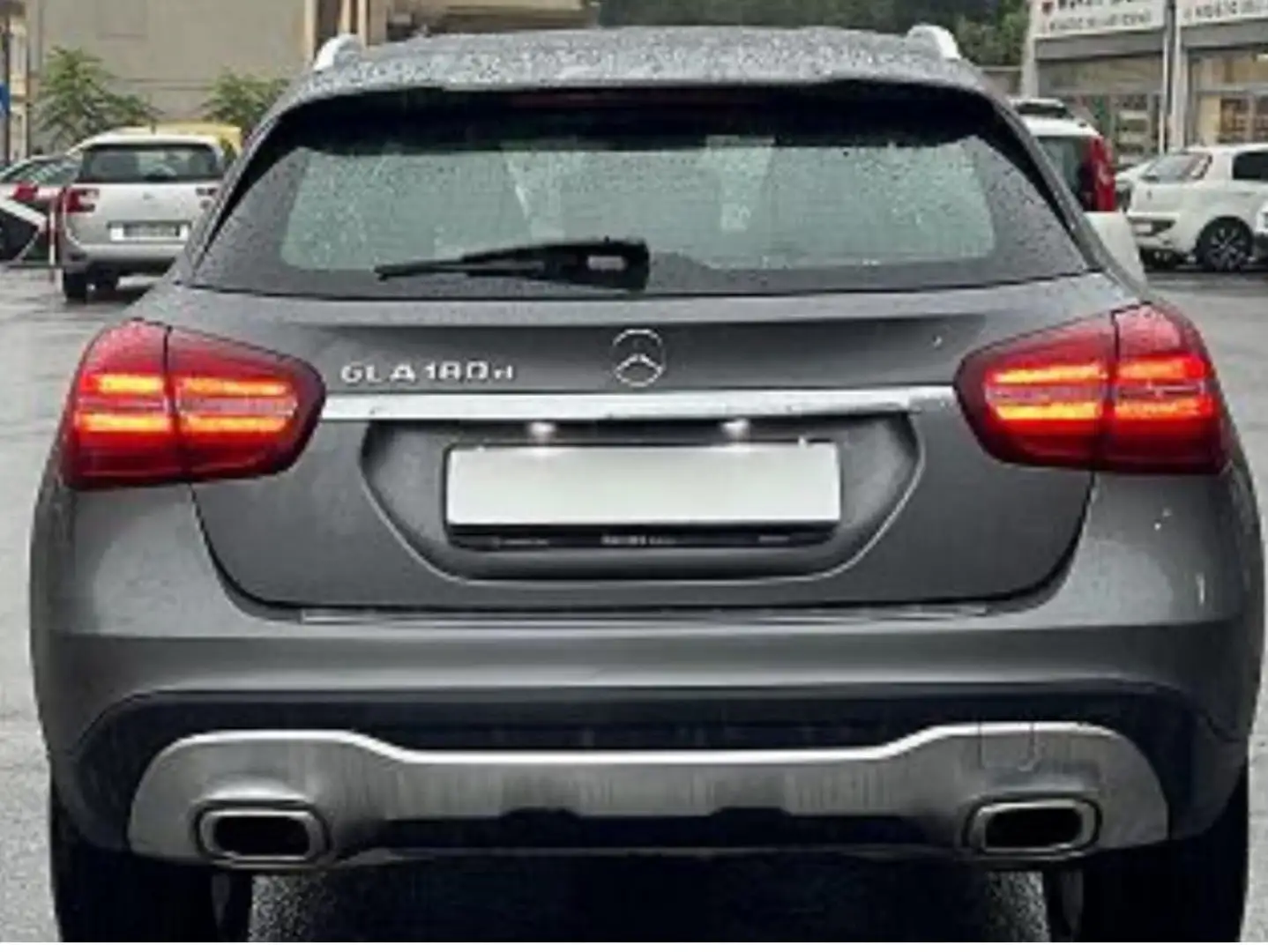 Mercedes-Benz GLA 180 GLA-X156 2017 d Sport auto Gris - 2