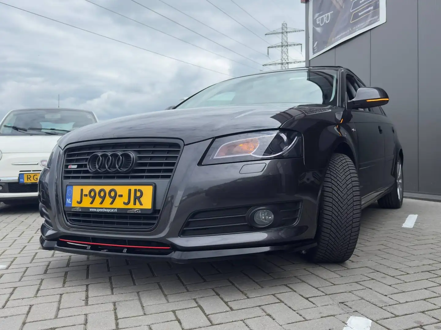 Audi A3 1.4 TFSI Attraction Gris - 1