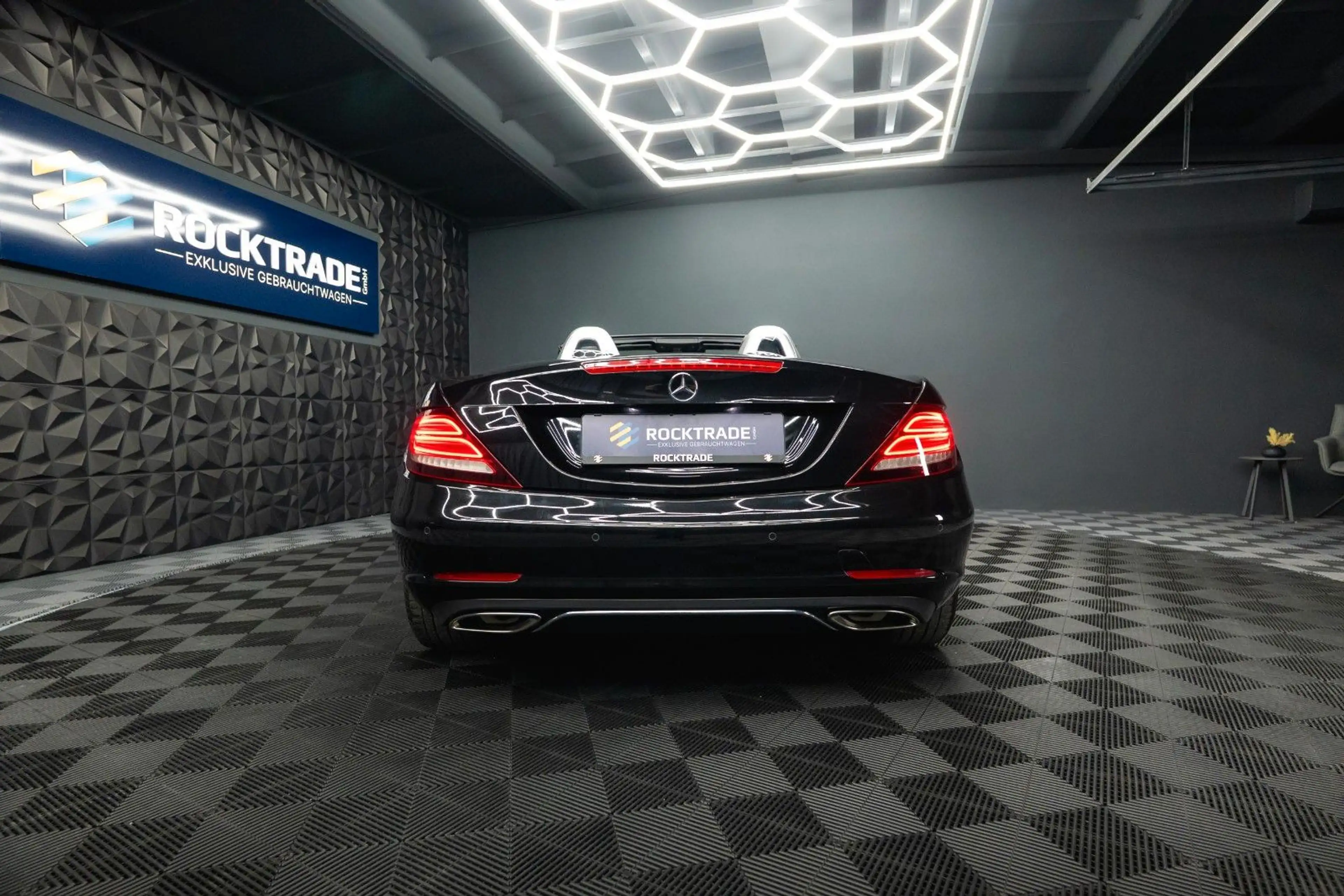 Mercedes-Benz SLC 200 Roadster Sport *Sportabgas*Pano*Navi* — photo 15