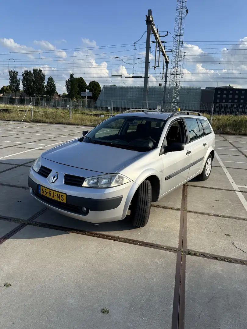 Renault Megane 1.4 Grandtour Authentique - 2