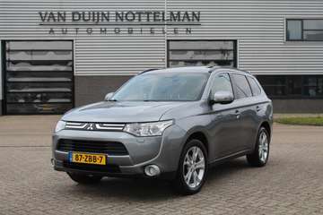 2.0 Instyle / Keyless / Leer / 7 Persoons / Automa
