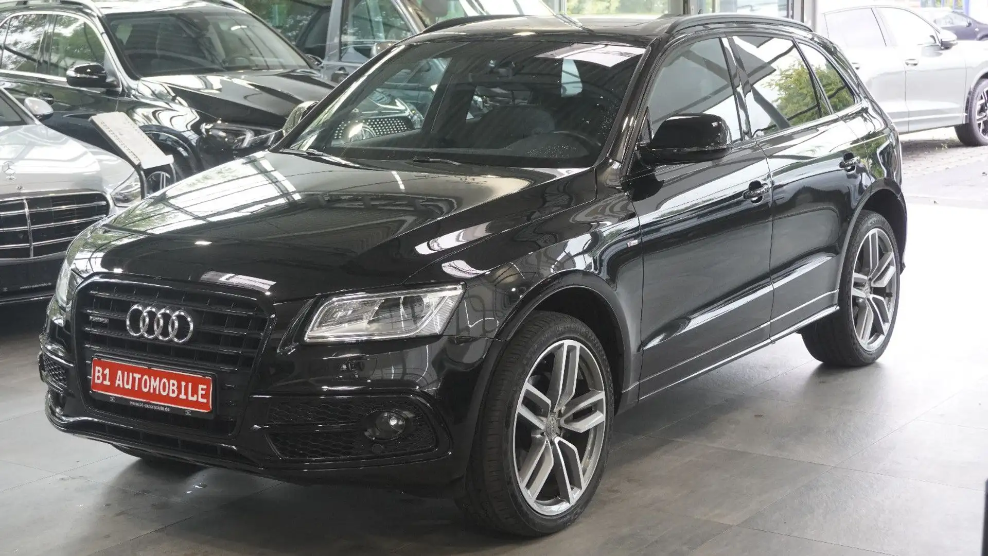Audi Q5 2.0 TDI  quattro S-Line*ACC*AHK*KAM*PANO*21" Schwarz - 1