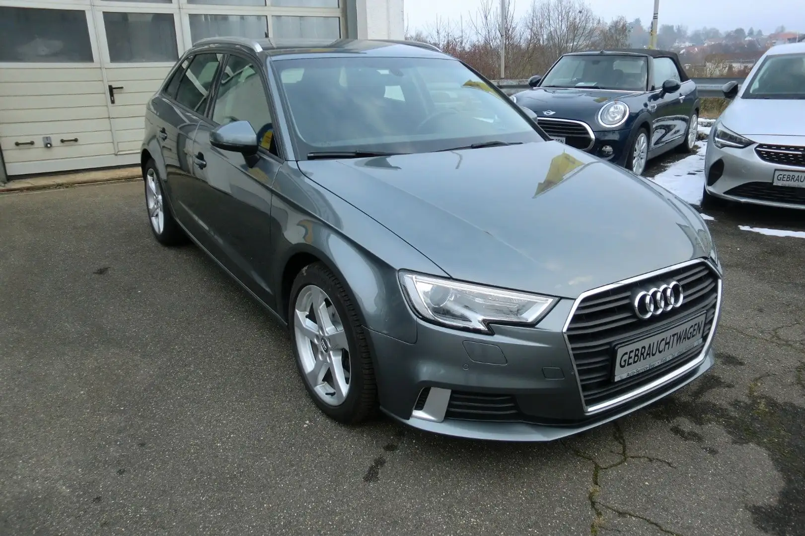 Audi A3 Sportback sport Grau - 1