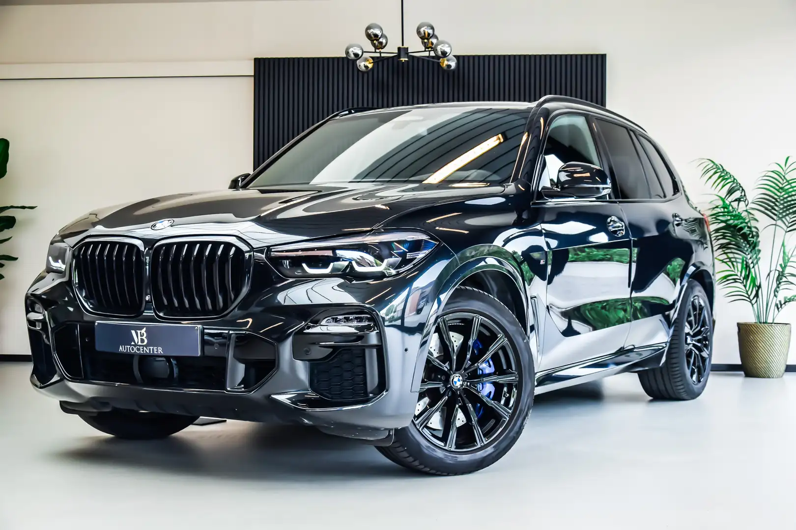 BMW X5 xDrive30d M-Sport Individual Black Pack 2020 - 7PL - 1