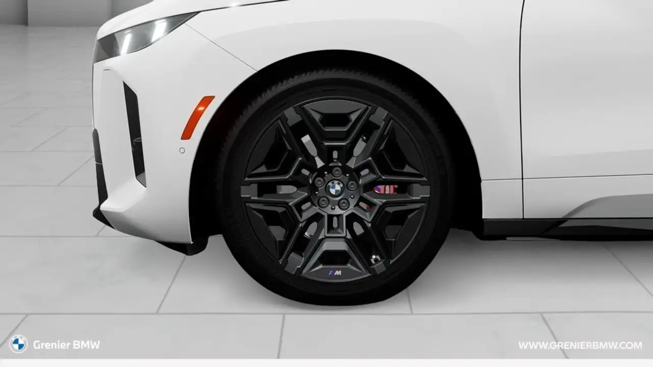 BMW iX снимка BMW iX
