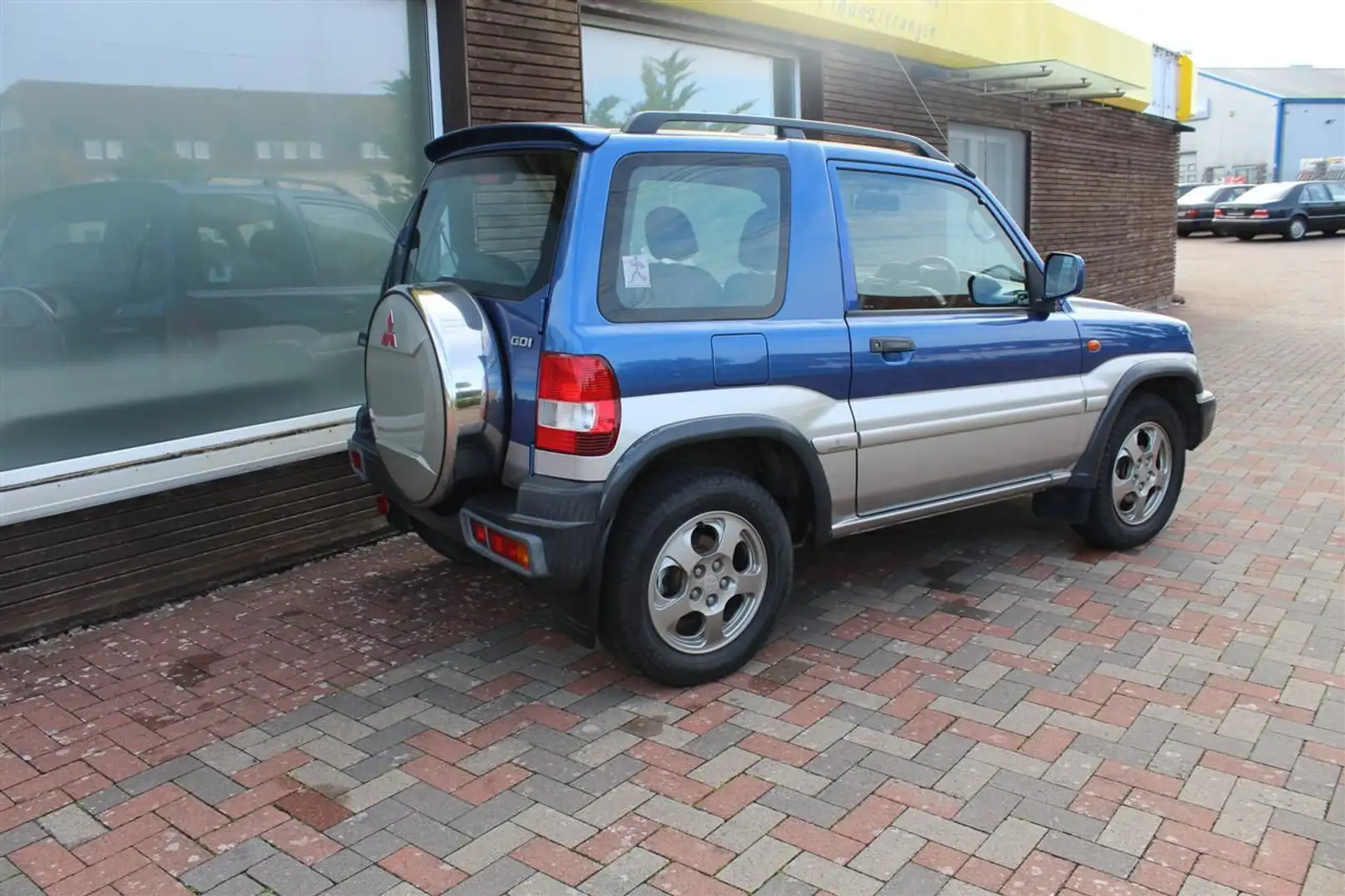 Mitsubishi Pajero Pinin 1.8  Klima, Glasdach, Rechtslenker Bleu - 2