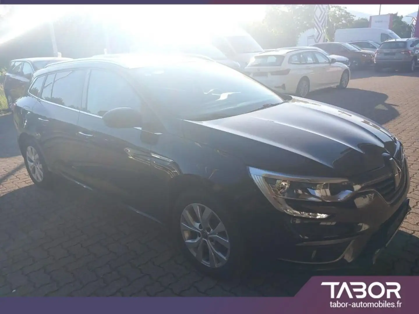 Renault Megane Grandt TCe 140 LimitedDeluxe GPS Noir - 2