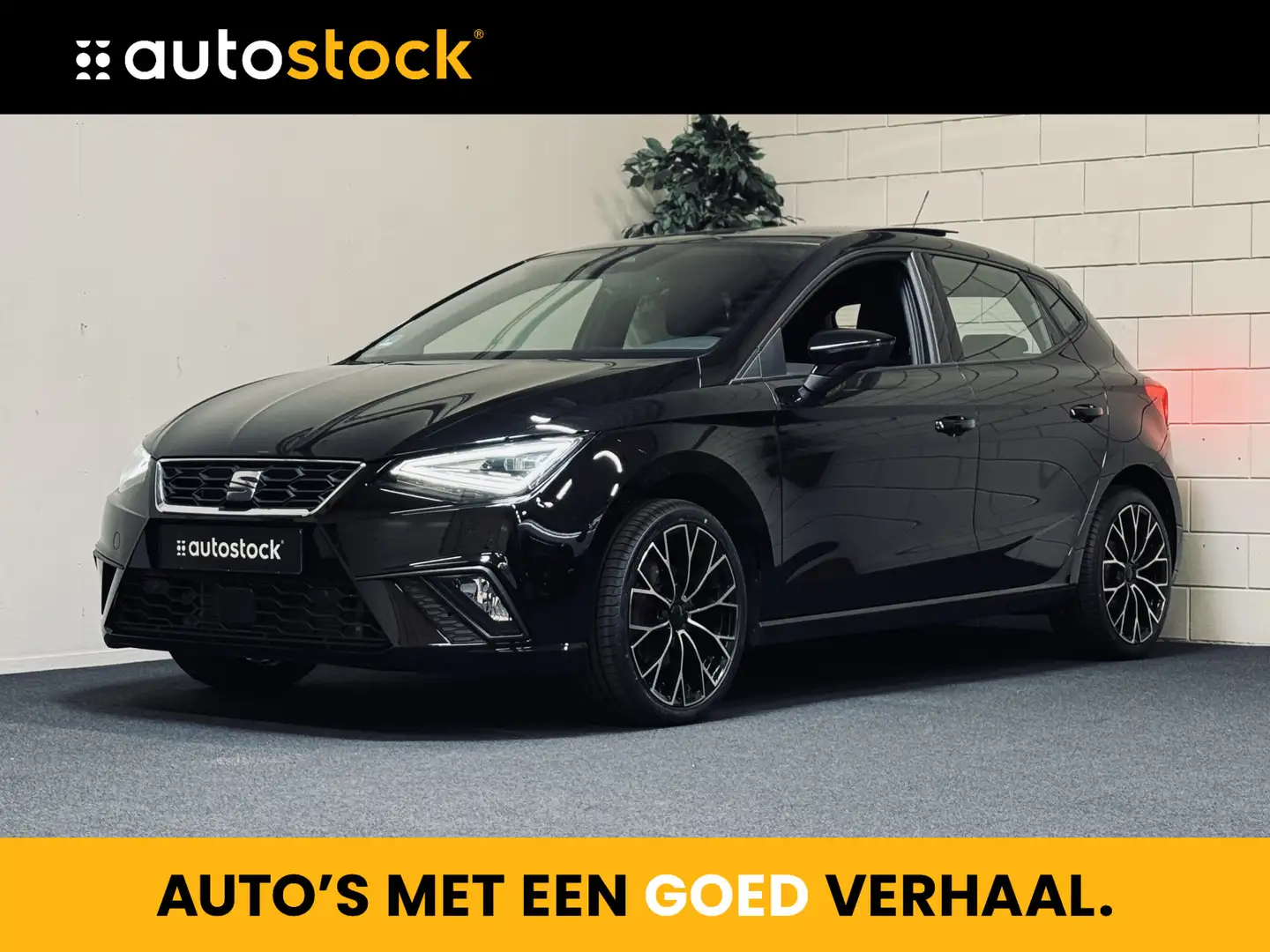 SEAT Ibiza 1.0 TSI 110PK FR Plus | Panorama | Camera | Virtua Noir - 1