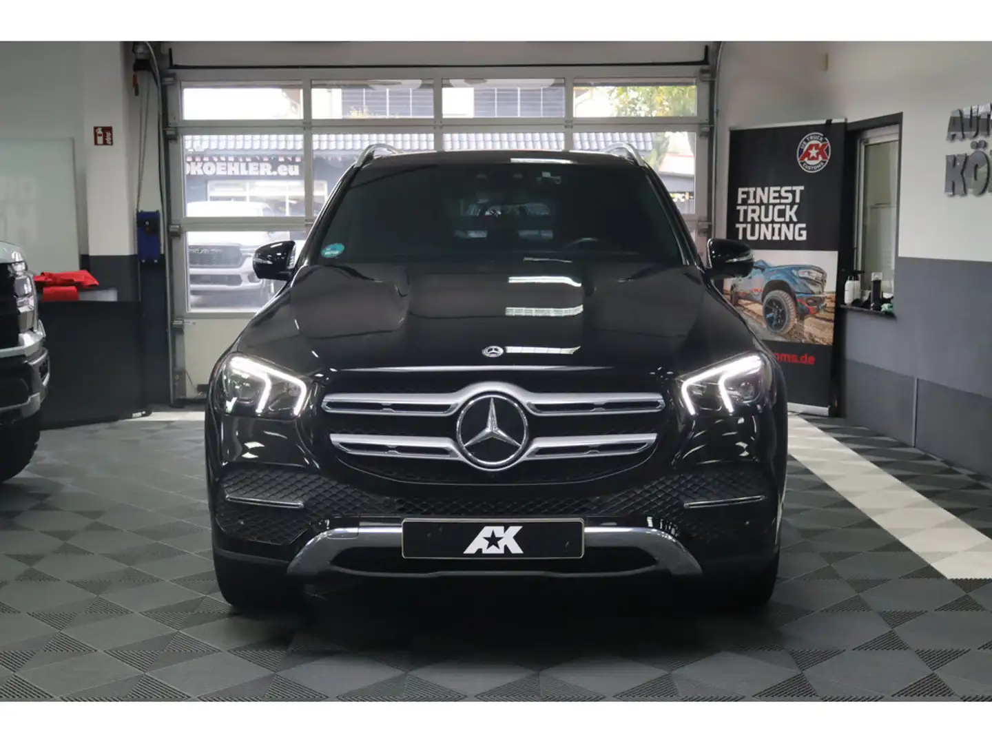 Mercedes-Benz GLE 300 d 4Matic - Burmester, Head UP, Pano, Voll!!! Zwart - 2