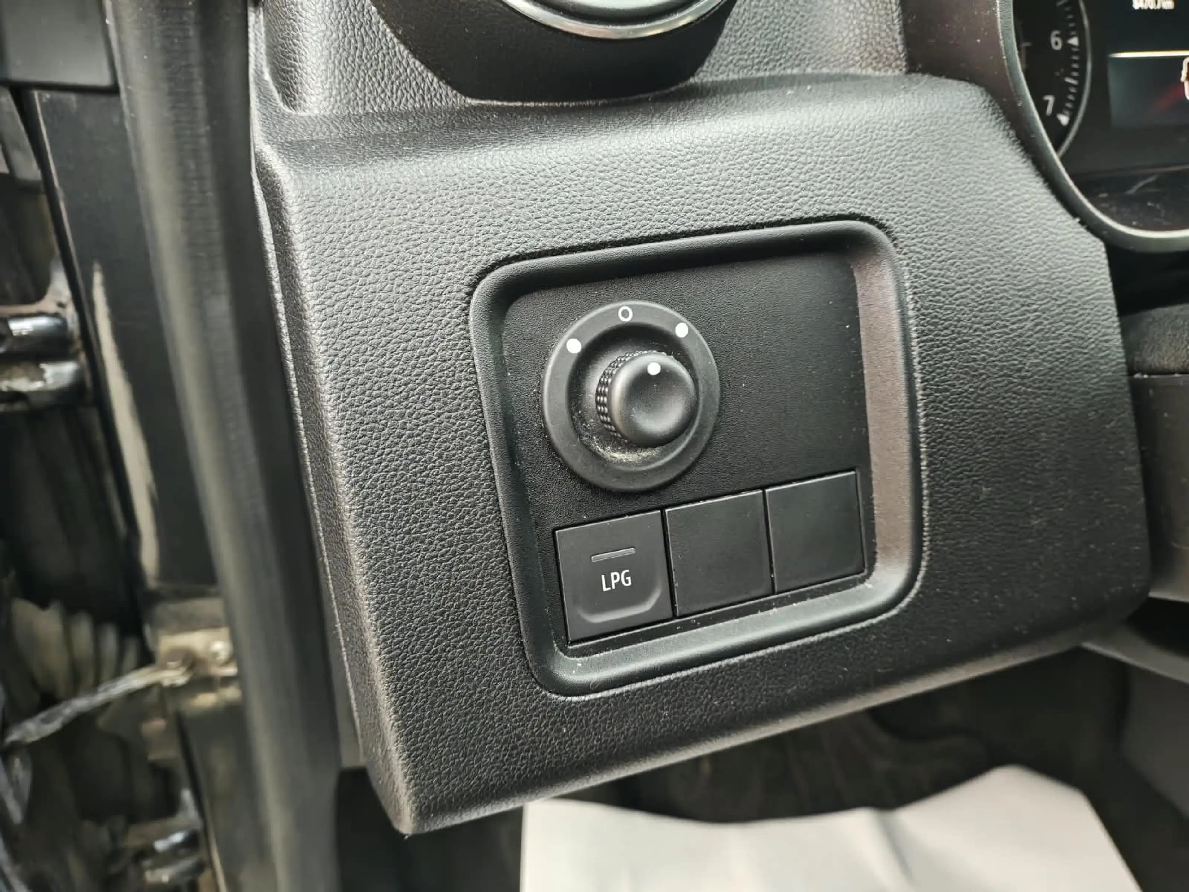 Dacia Duster 1.0 Benzine/ LPG - Airco - Cruise Controle - Parkingssensoren + Keuring - Garantie — photo 13