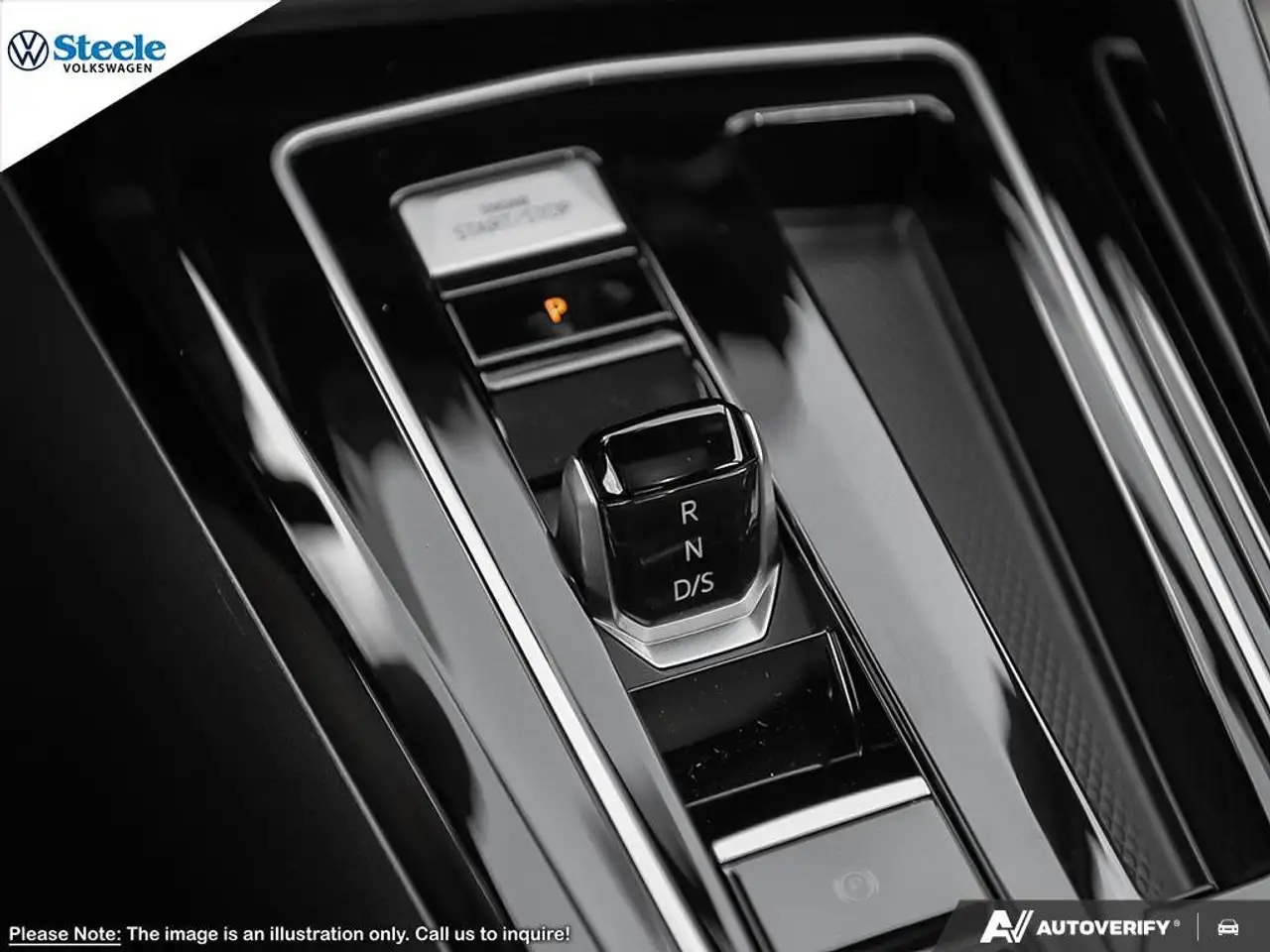 Volkswagen Golf R снимка Volkswagen Golf R