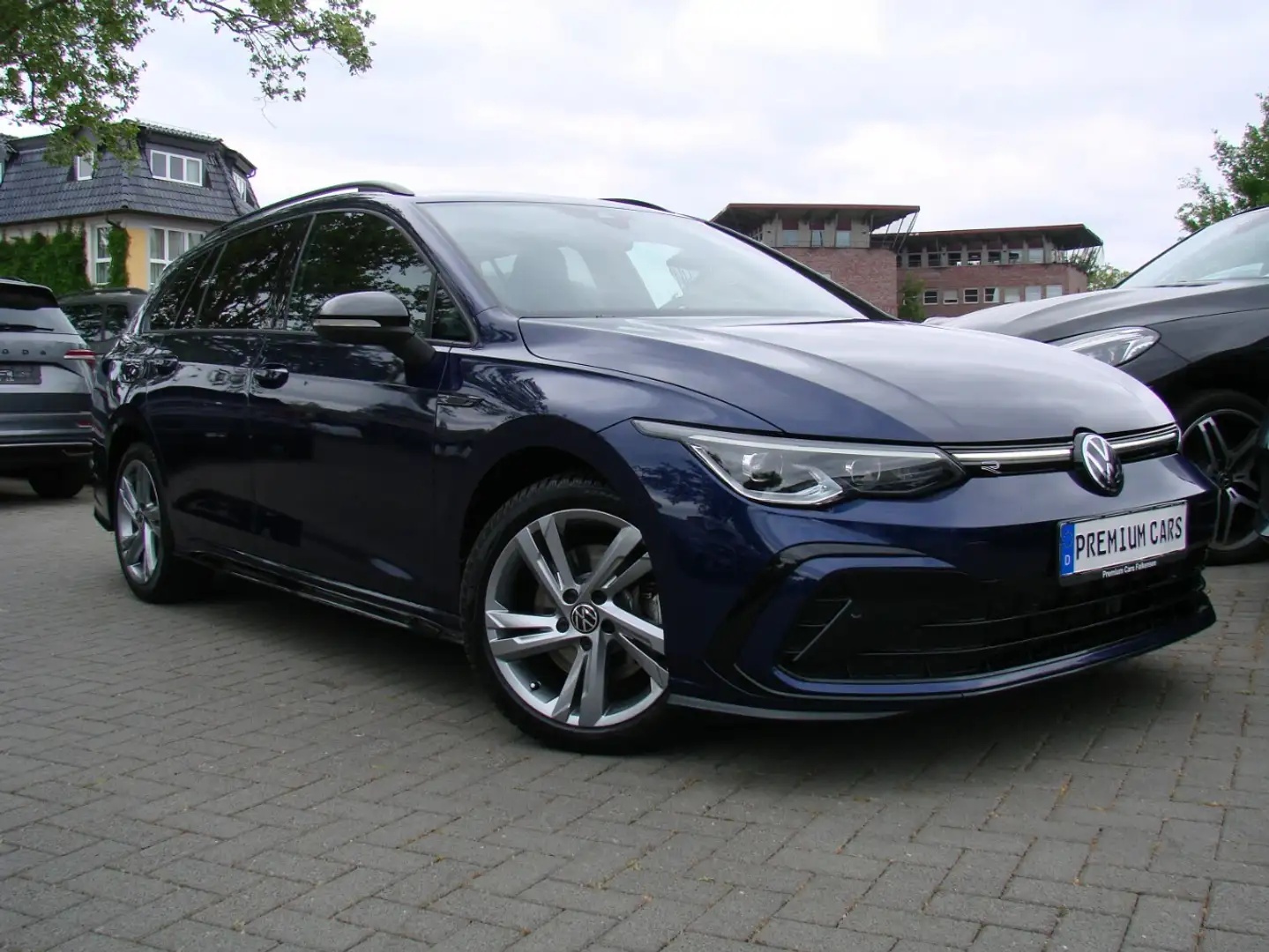 Volkswagen Golf Variant 2.0TDI R-Line Black LED HeadUp ACC Kamera Blau - 1