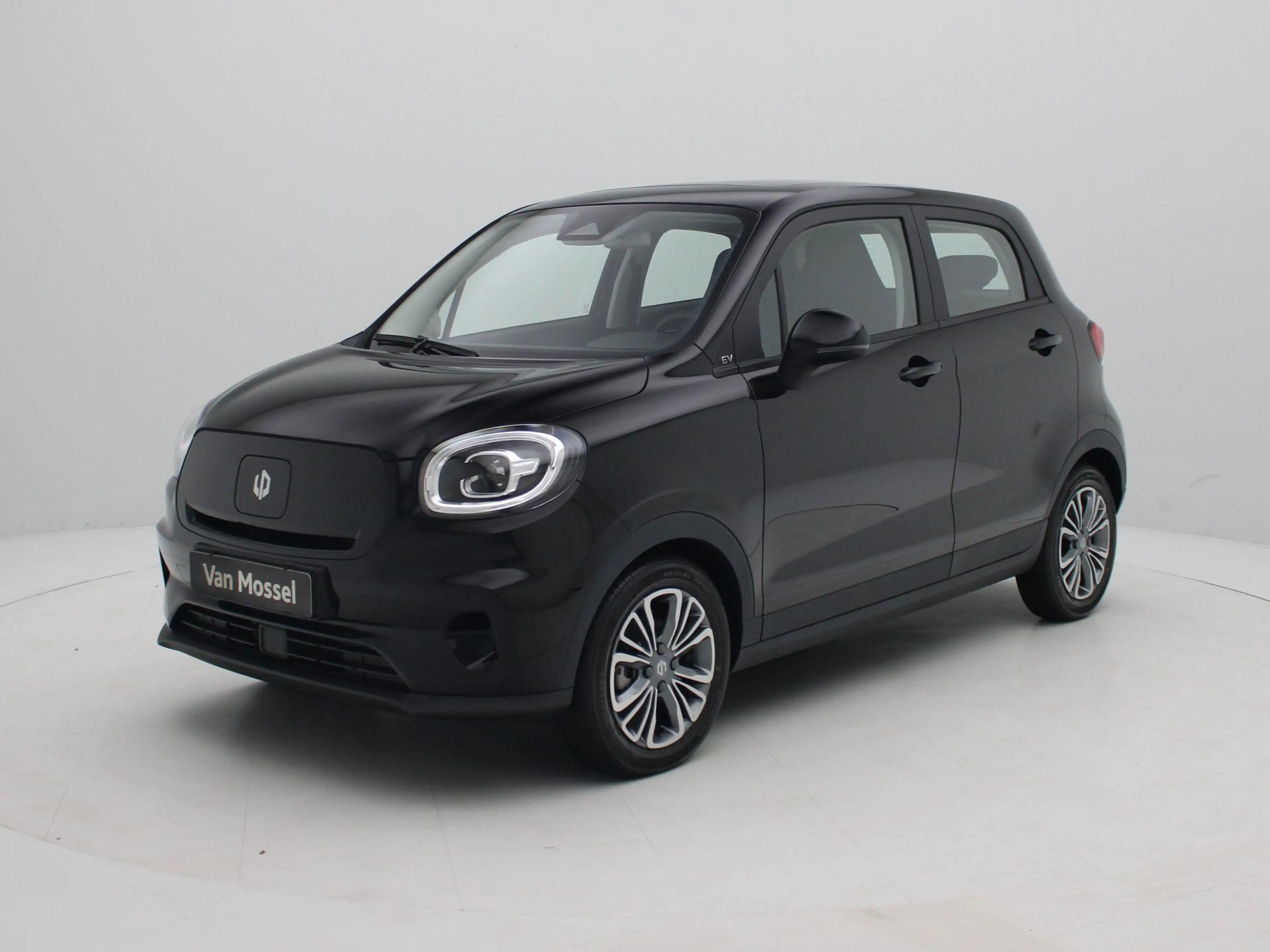 Leapmotor T03 Design 37.3 kWh | VOORRAAD VOORDEEL | PANORAMA DAK