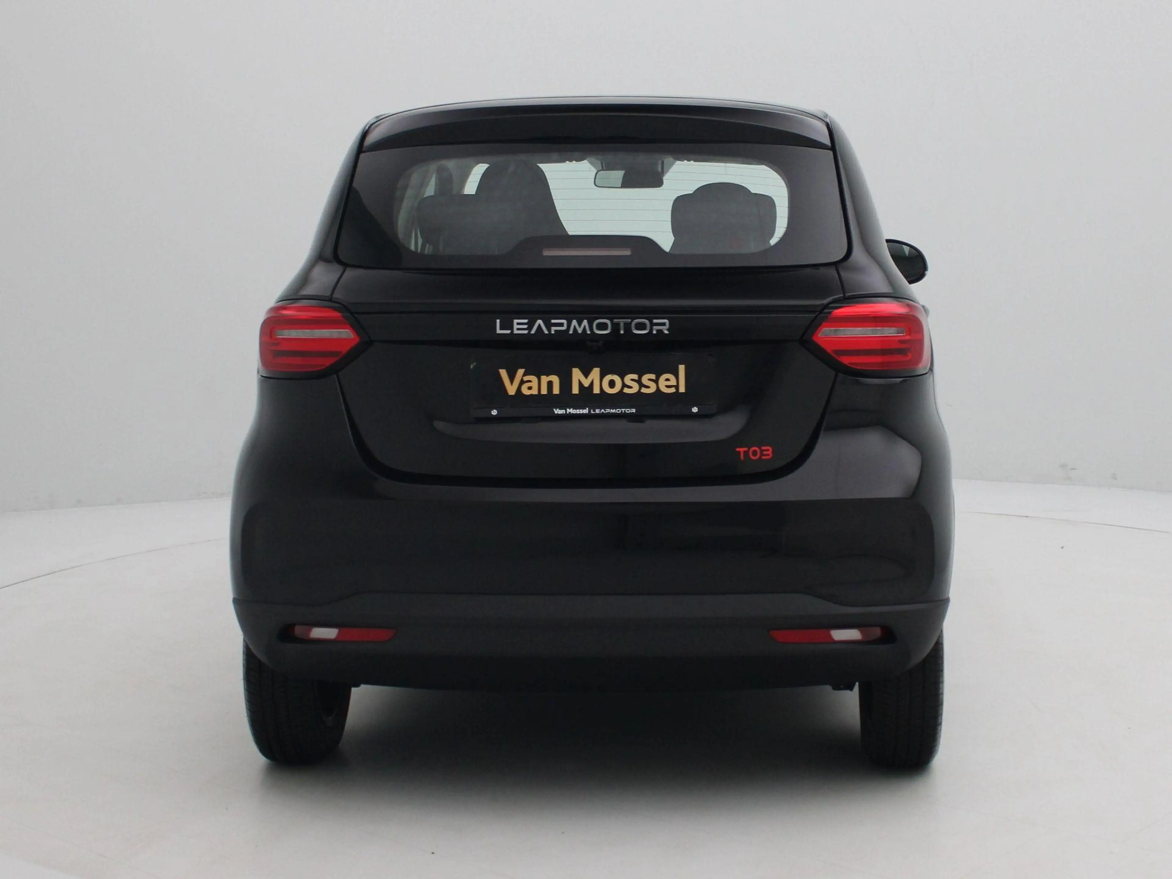 Leapmotor T03 Design 37.3 kWh | VOORRAAD VOORDEEL | PANORAMA DAK — photo 5