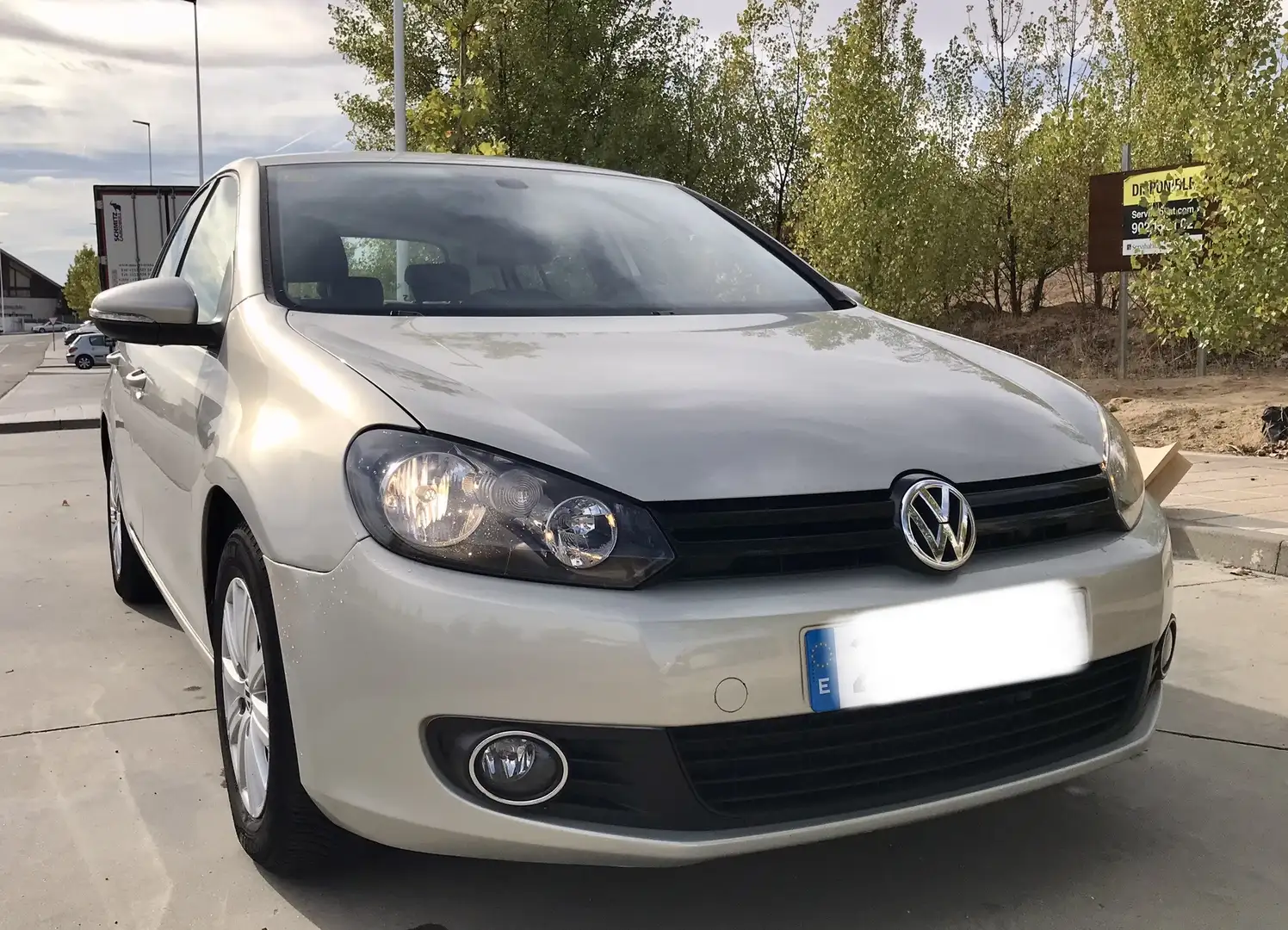 Volkswagen Golf 1.4 TSI Advance DSG - 2