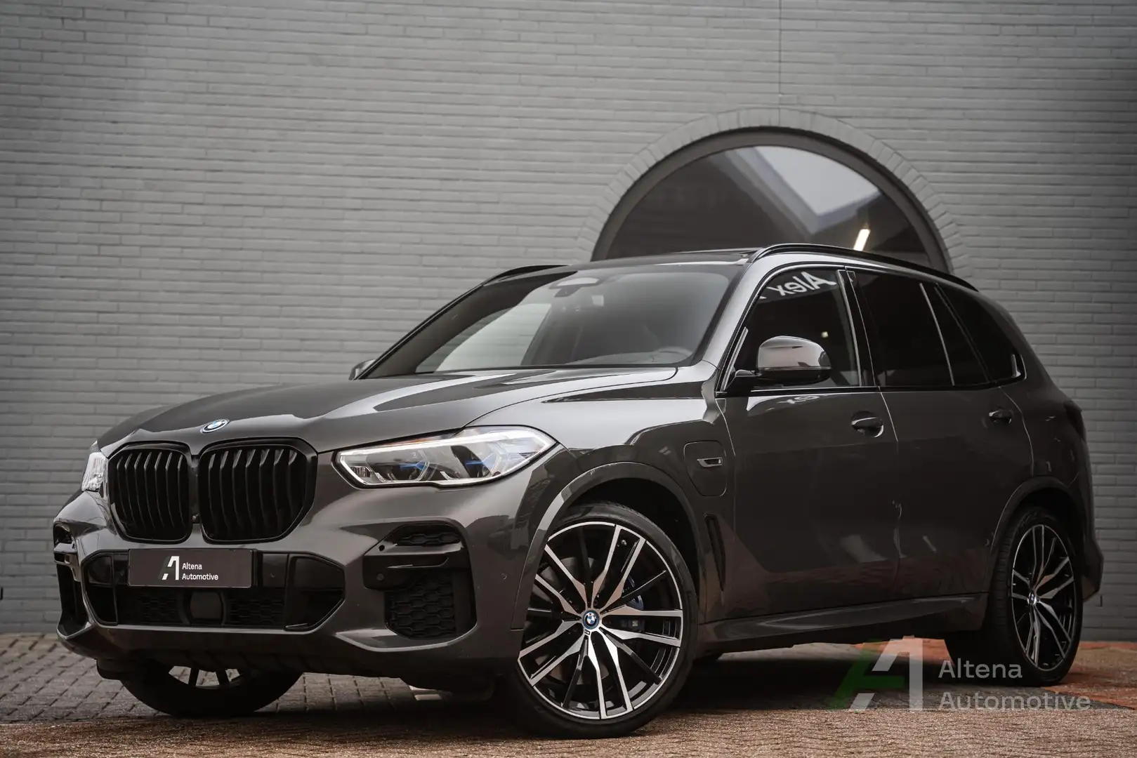 BMW X5 xDrive45e Executive M-sport, BTW, comfortstoelen, Gris - 1