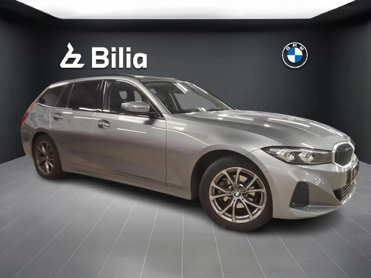BMW 318 Touring  // 2024 Gris - 2