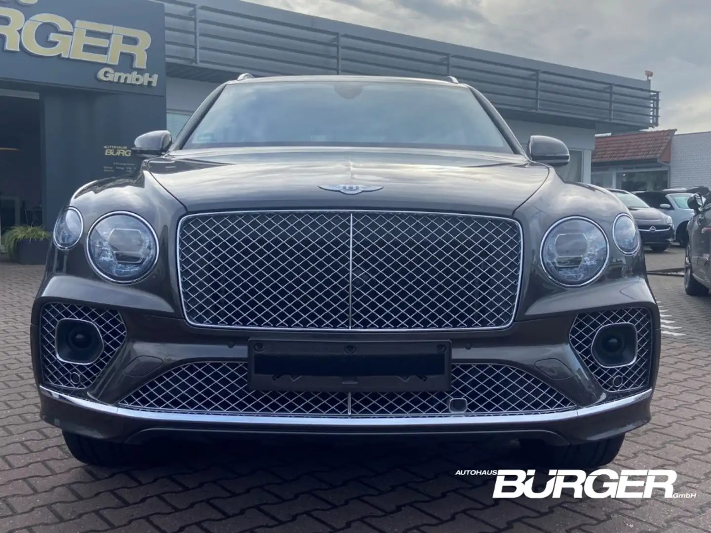 Bentley Bentayga Mulliner First Edition 22°Naim Airmatic Panorama N Gris - 2