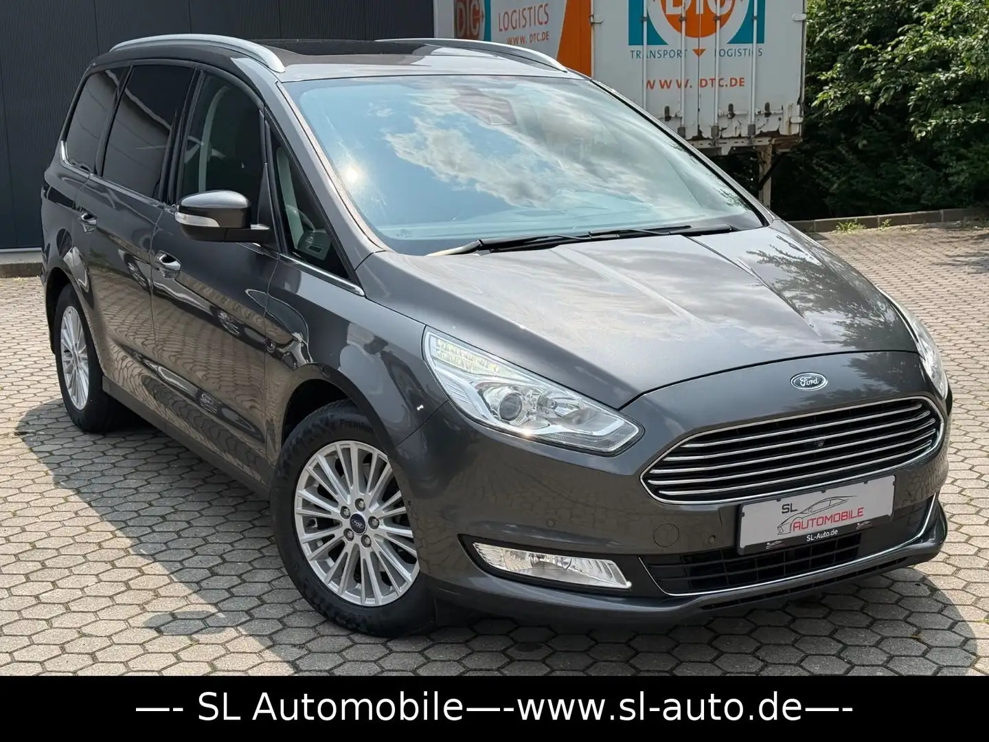 Ford Galaxy 2,0 TDCI Titanium 7-Sitzer Panorama Grigio - 1