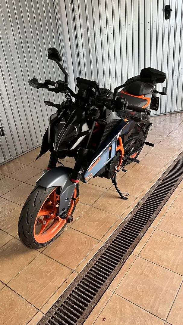 KTM 390 Duke Trackpack, Quickshift+, Grafiche, Tamponi Blu/Azzurro - 2
