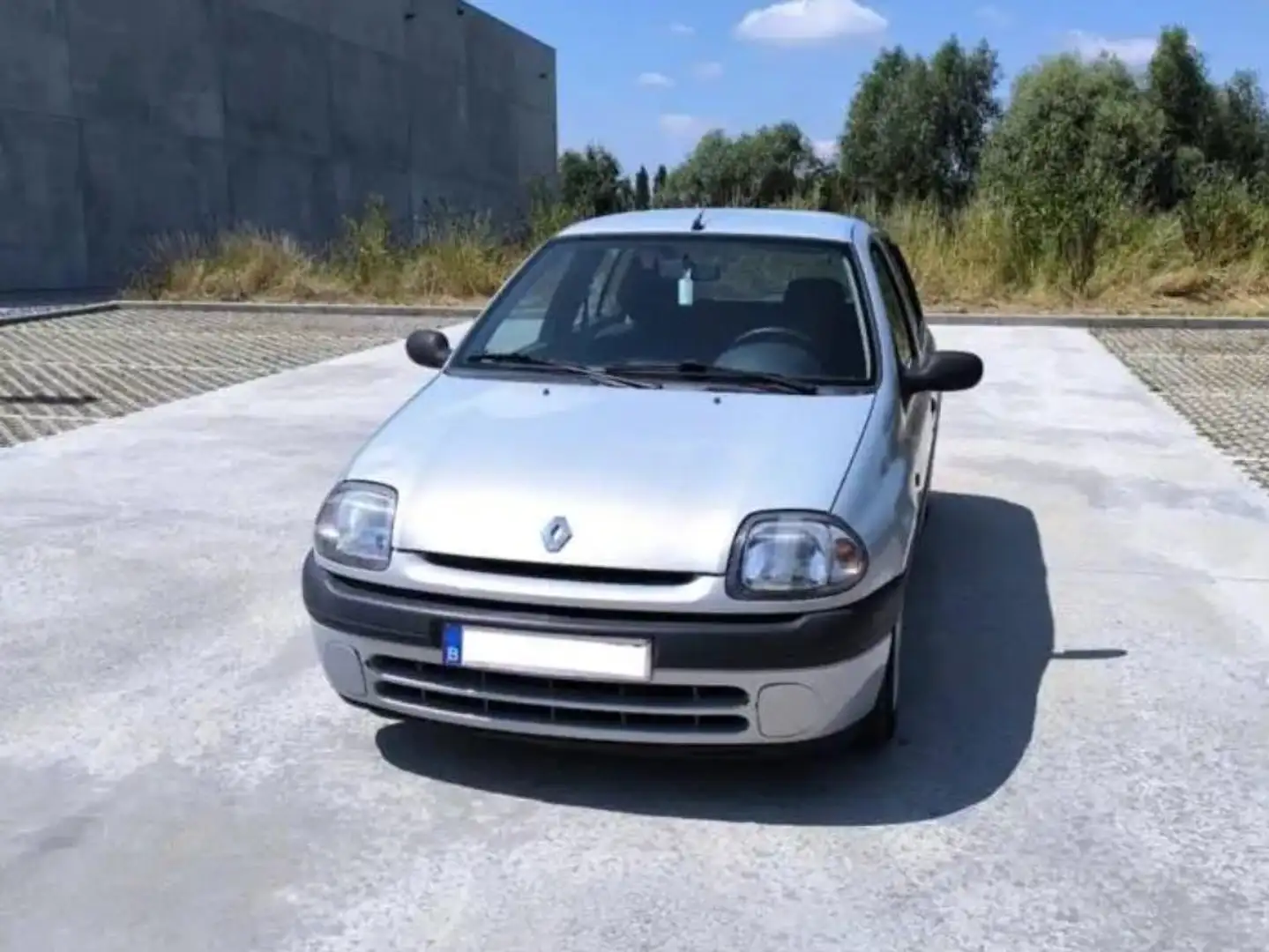Renault Clio 2 Gris - 1