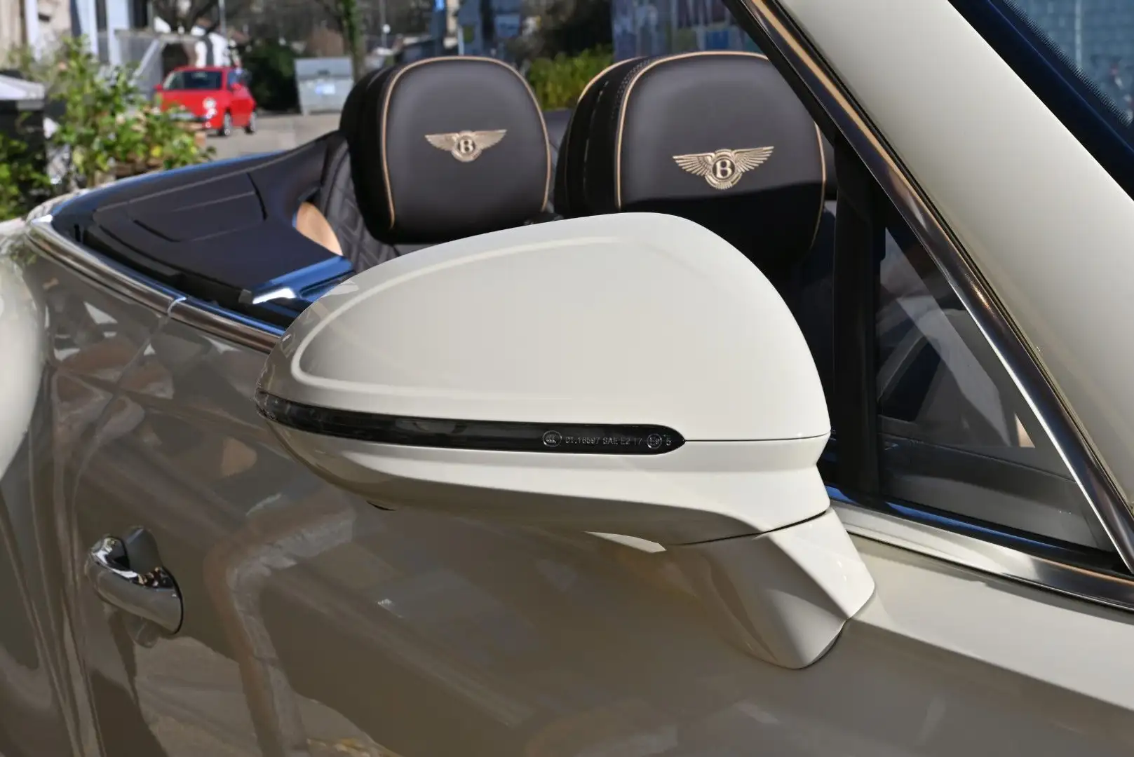 Bentley Continental GTC GTC V8 Azure/Voll!Neuwagen mit TZ!Einzelstück! Weiß - 2