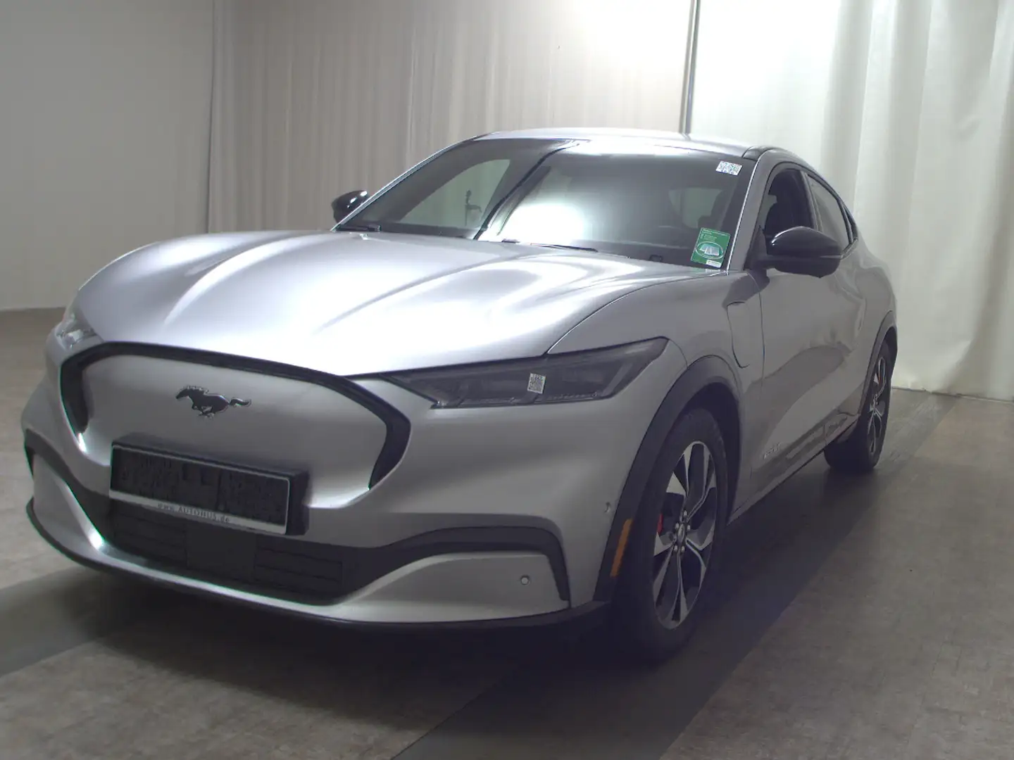 Ford Mustang Mach-E AWD Navi LED Leder B&O RFK AHK Silber - 2