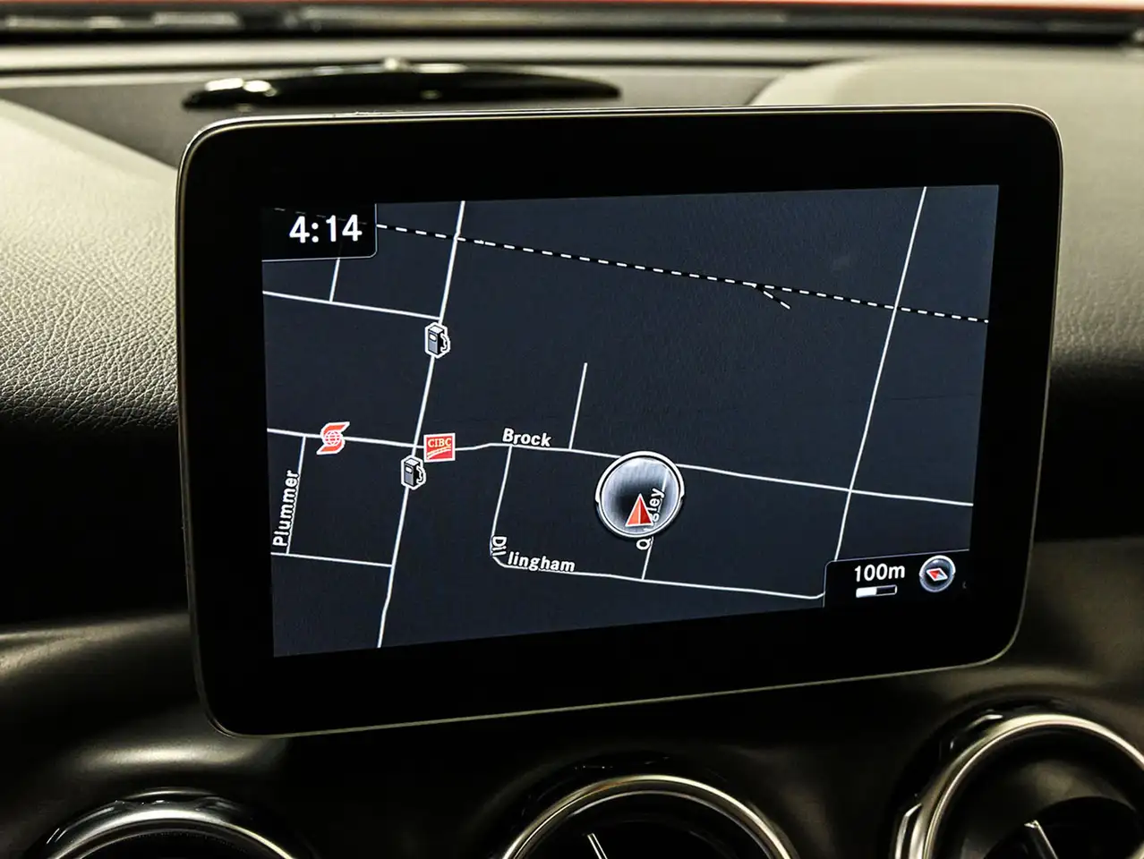 Mercedes-Benz GLA снимка Mercedes-Benz GLA