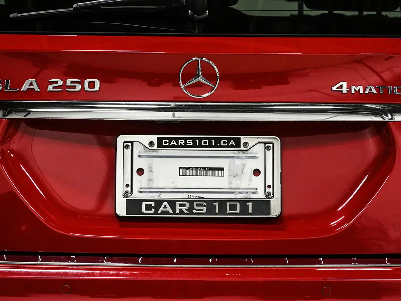 Mercedes-Benz GLA снимка Mercedes-Benz GLA
