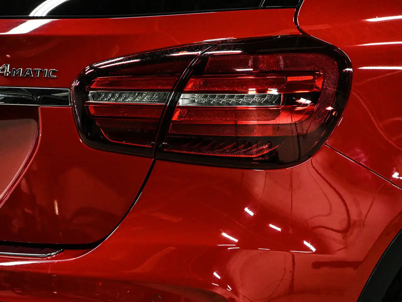 Mercedes-Benz GLA снимка Mercedes-Benz GLA