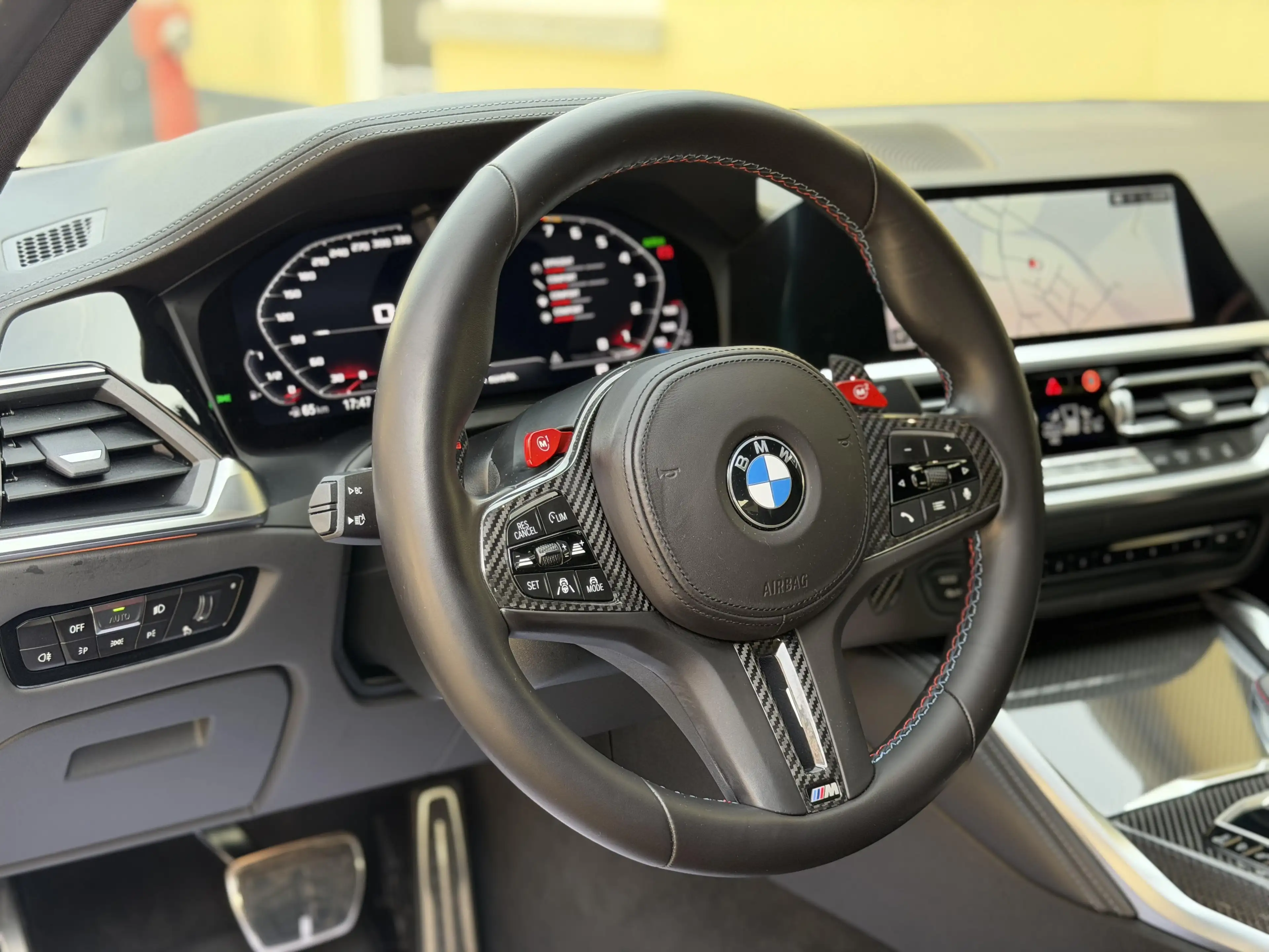 BMW M3 Competition xDrive — photo 8