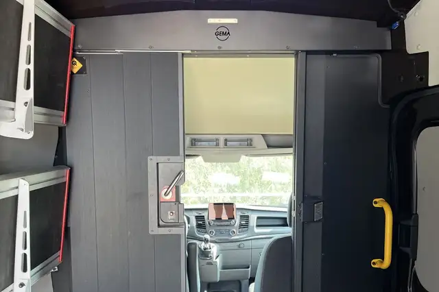 Ford Transit view 10