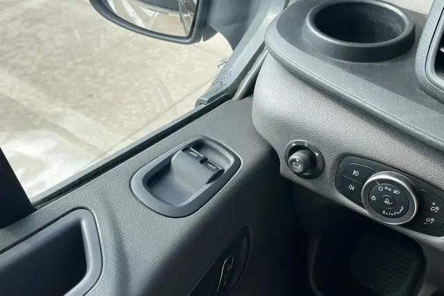 Ford Transit view 20