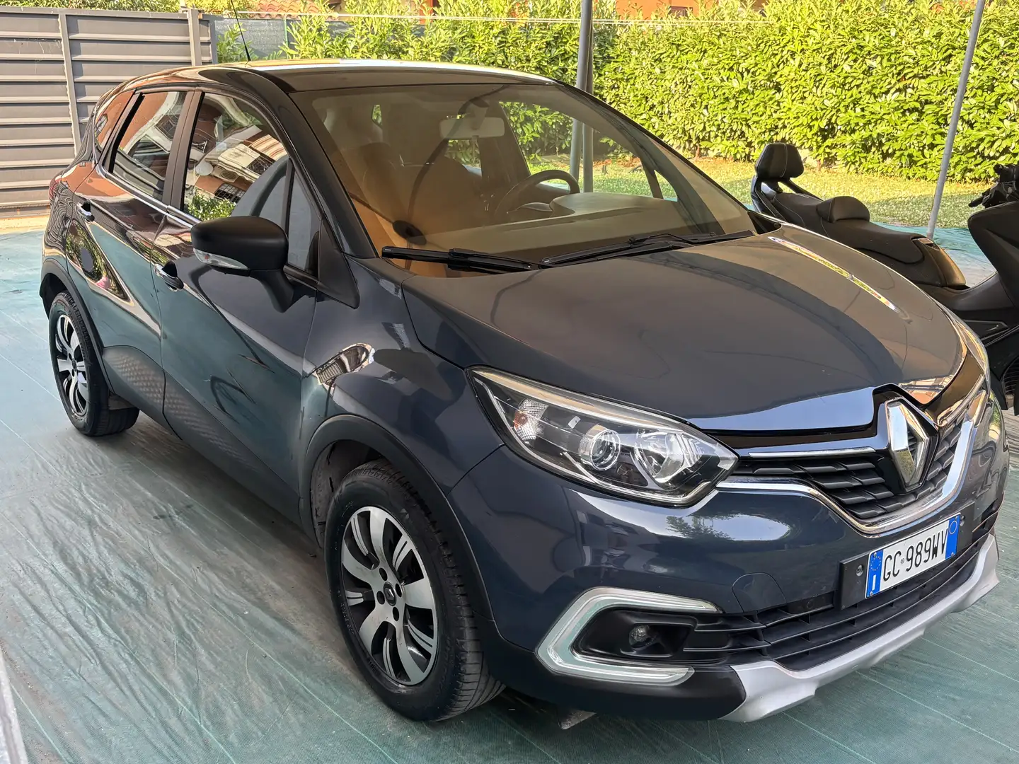 Renault Captur 0.9 tce Life 90cv - 2